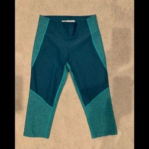 Outdoor Voices leggings. Size M. EUC